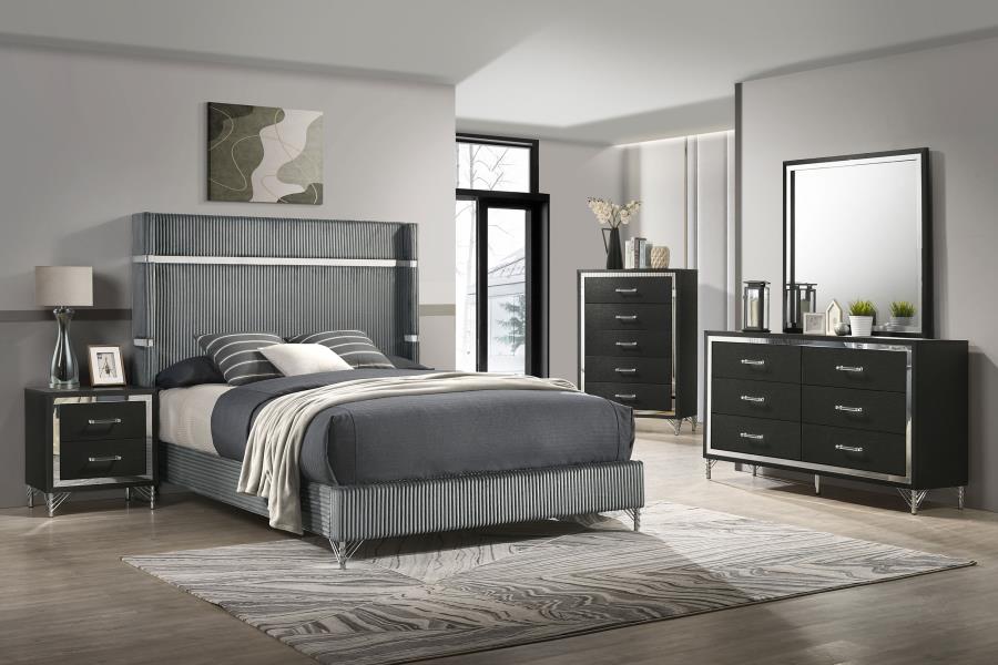 61-inch Upholstered Queen Wingback Bed Grey $319.99+TX